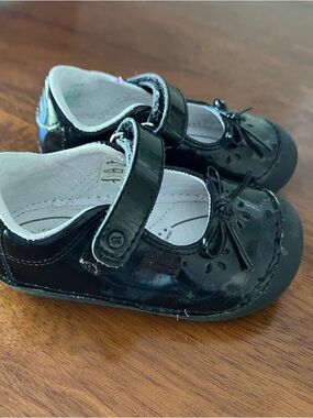 Stride Rite Black Patent Mary Jane Shoes with Bow, Baby Size 5.5
